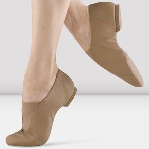 BLOCH TAN SUPER JAZZ SLIP ON JAZZ SHOE SIZE 8